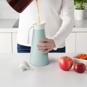 فلاسک آبی روشن 1.5 لیتری ایکیا مدل GOKVÄLLÅ