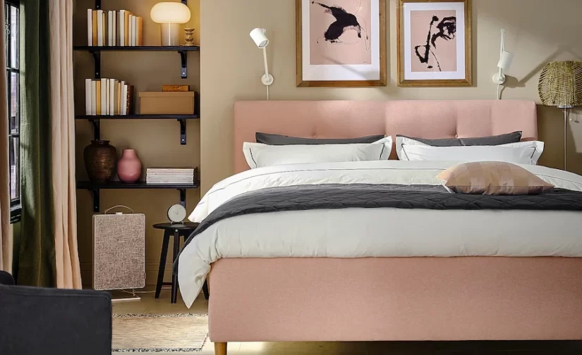 تختخواب تاشو روکش‌دار صورتی کم رنگ ایکیا ۱۸۰x۲۰۰ مدل IDANÄS