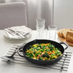 ماهیتابه چدنی سایز ۳۲ سانتی‌متر ایکیا مدل VARDAGEN