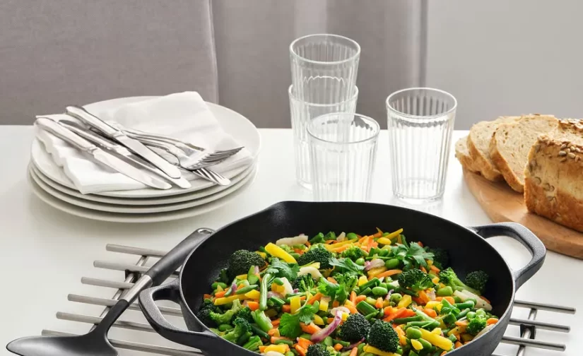 ماهیتابه چدنی سایز ۳۲ سانتیمتر ایکیا مدل VARDAGEN