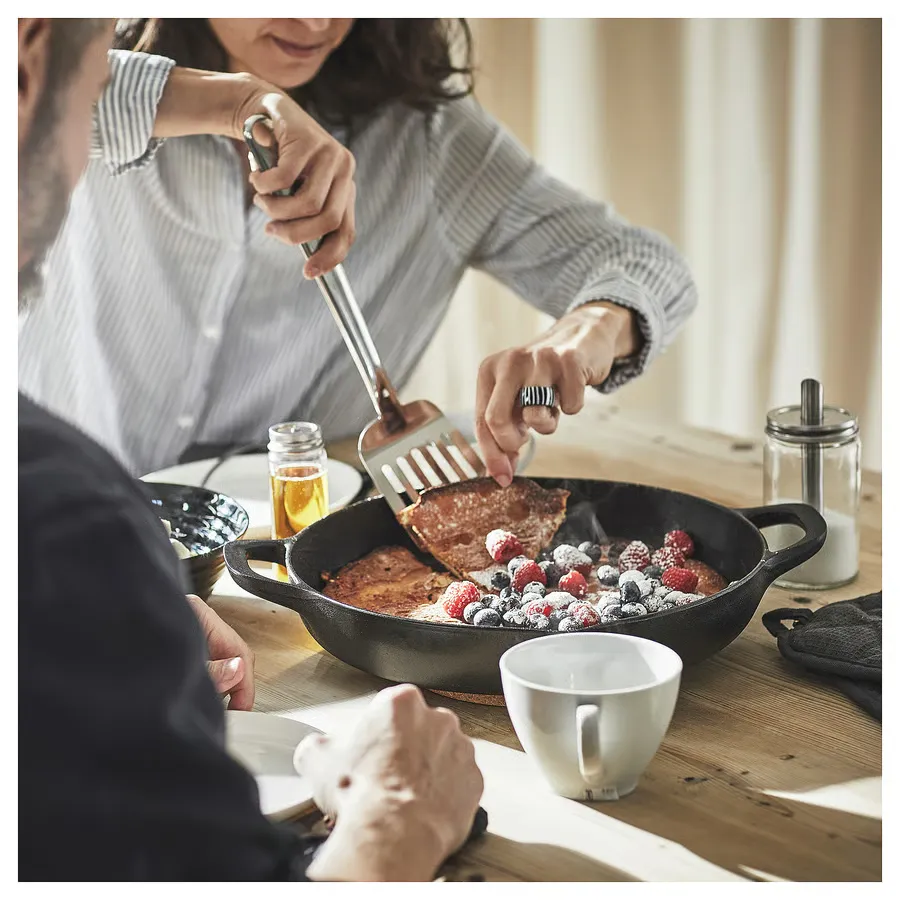 ماهیتابه چدنی سایز ۳۲ سانتیمتر ایکیا مدل VARDAGEN