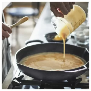 ماهیتابه چدنی سایز ۳۲ سانتی‌متر ایکیا مدل VARDAGEN