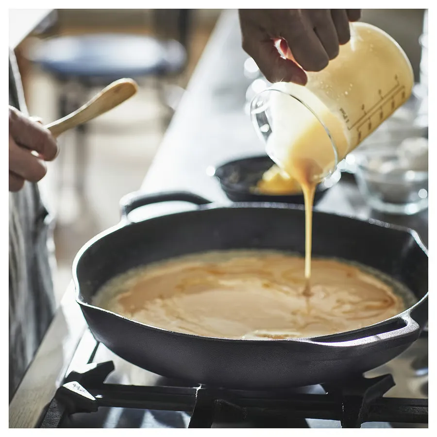 ماهیتابه چدنی سایز ۳۲ سانتیمتر ایکیا مدل VARDAGEN