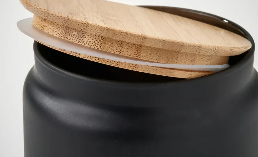 بانکه با درب مشکی ۱ لیتری ایکیا مدل EKLATERA