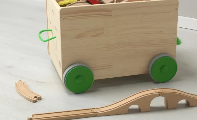 محل نگهداری اسباب‌بازی چوبی با چرخ ایکیا مدل FLISAT