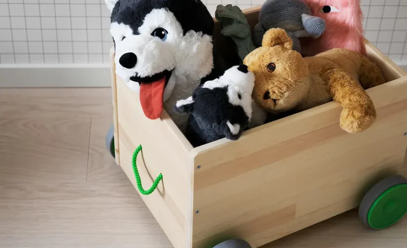 محل نگهداری اسباب‌بازی چوبی با چرخ ایکیا مدل FLISAT