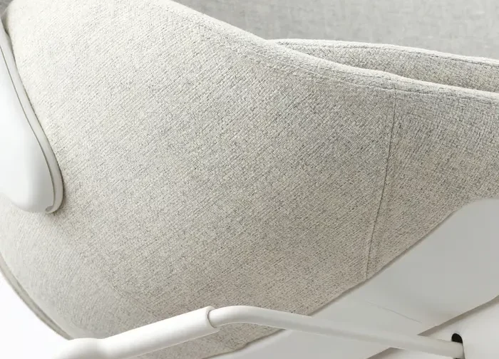 صندلی اداری دسته‌دار رنگ بژ/سفید ایکیا مدل HATTEFJÄLL