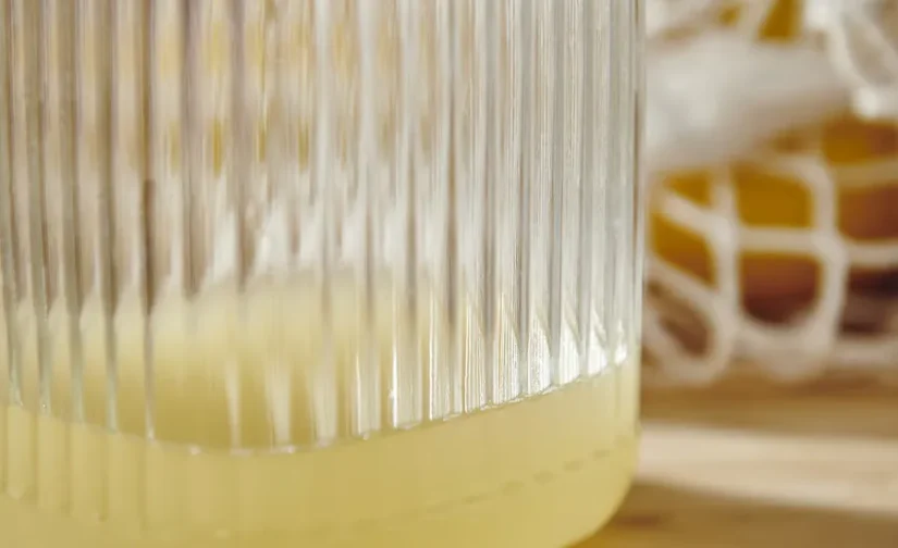 بطری شیشه ای با درب شیشه شفاف ۱ لیتری ایکیا مدل KÖSSEBÄR