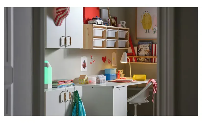 میز تحریر با فضای ذخیره‌سازی کشویی سفید سایز ۱۲۰x۵۸ ایکیا مدل LÄRANDE