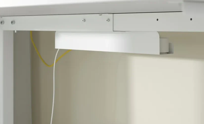 میز تحریر سفید سایز ۱۱۷x۶۰ ایکیا مدل RELATERA