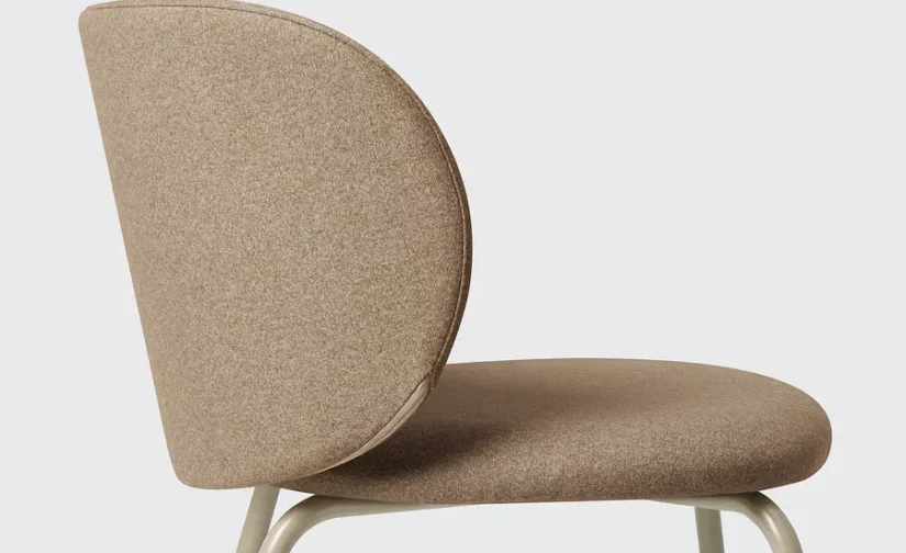 میز و صندلی 4 نفره سفید/طوسی تیره ایکیا سایز ۱۰۳ مدل DOCKSTA / KRYLBO