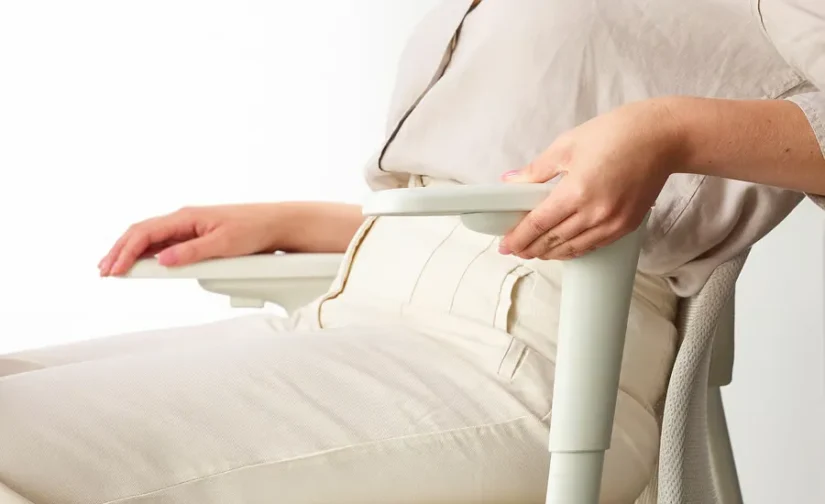 صندلی اداری با دسته سفید ایکیا مدل JÄRVFJÄLLET