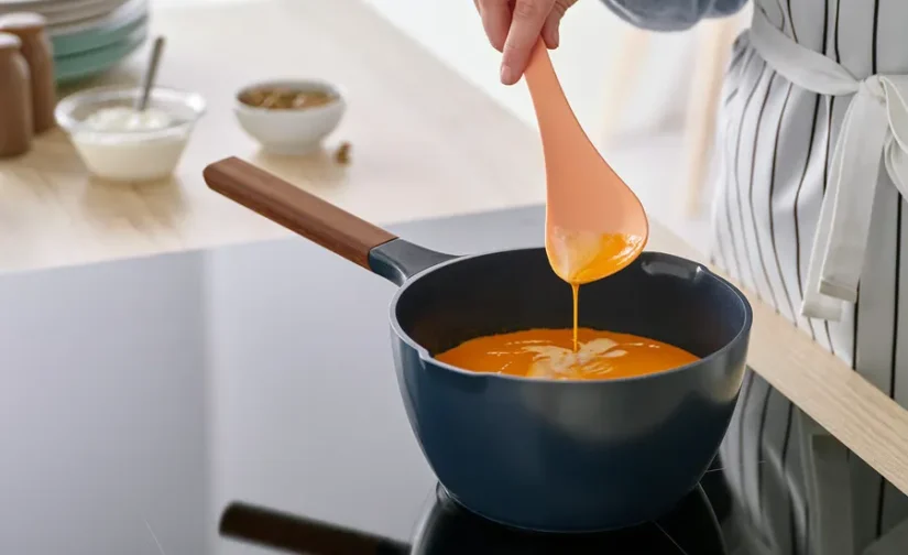 قاشق مخصوص آشپزی نارنجی روشن/قرمز تیره سایز۳۳ ایکیا مدل KNORRHANE