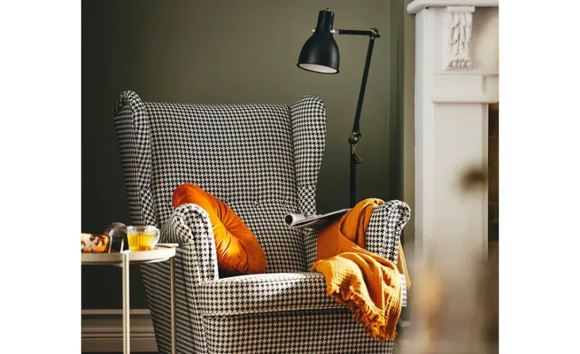 صندلی راحتی تاشو طرح ویبربو مشکی/بژ ایکیا مدل STRANDMON