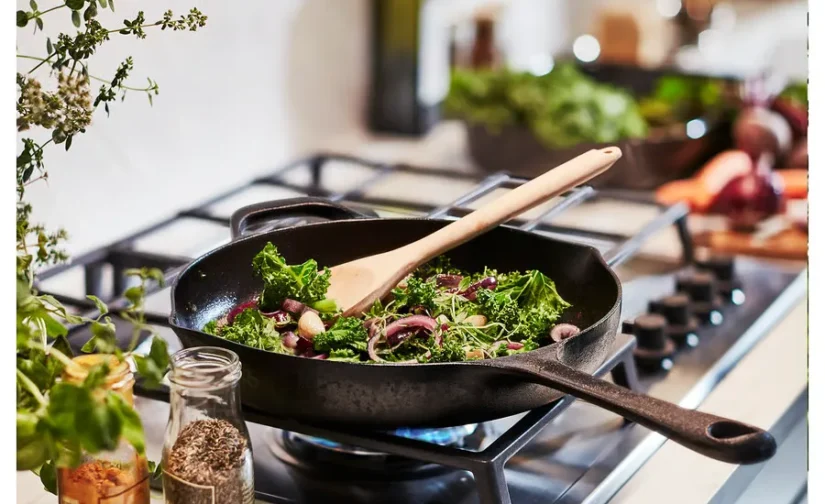 ماهیتابه چدنی سایز 28 ایکیا مدل VARDAGEN