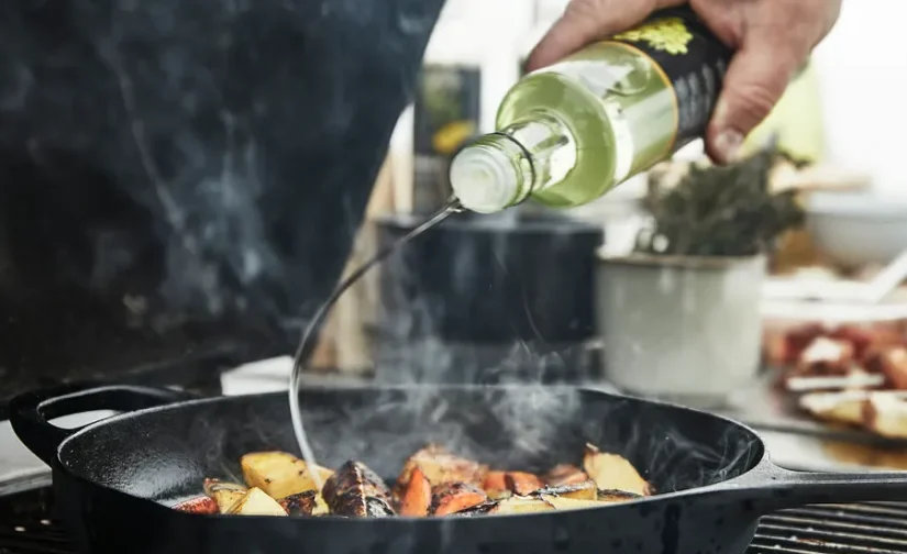 ماهیتابه چدنی سایز 28 ایکیا مدل VARDAGEN