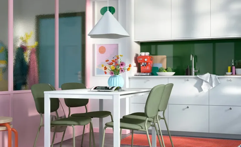 میز و ۴ صندلی سبز/سفید تیبلبی سایز ۱۲۵x۷۴ ایکیا مدل VIHALS / VIHALS