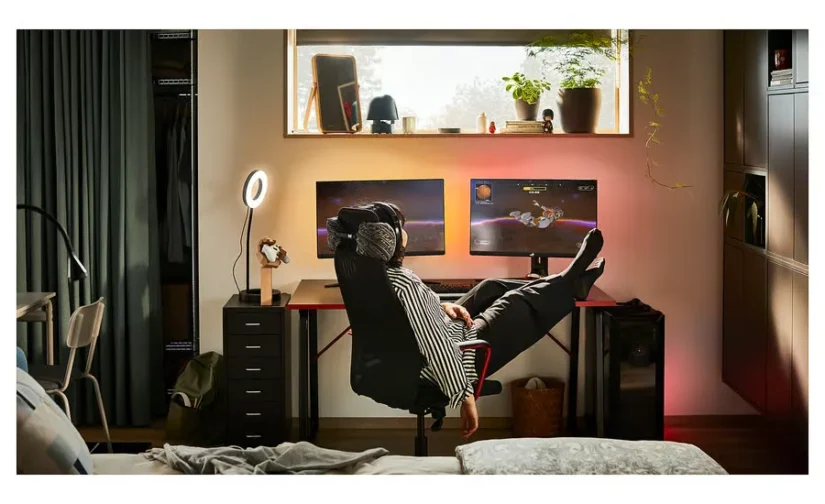 میز تحریر مشکی سایز ۱۴۰x۸۰ ایکیا مدل HUVUDSPELARE