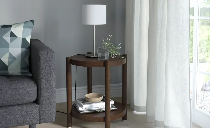 میز عسلی روکش راش قهوه‌ای تیره سایز ۵۰ ایکیا مدل LISTERBY