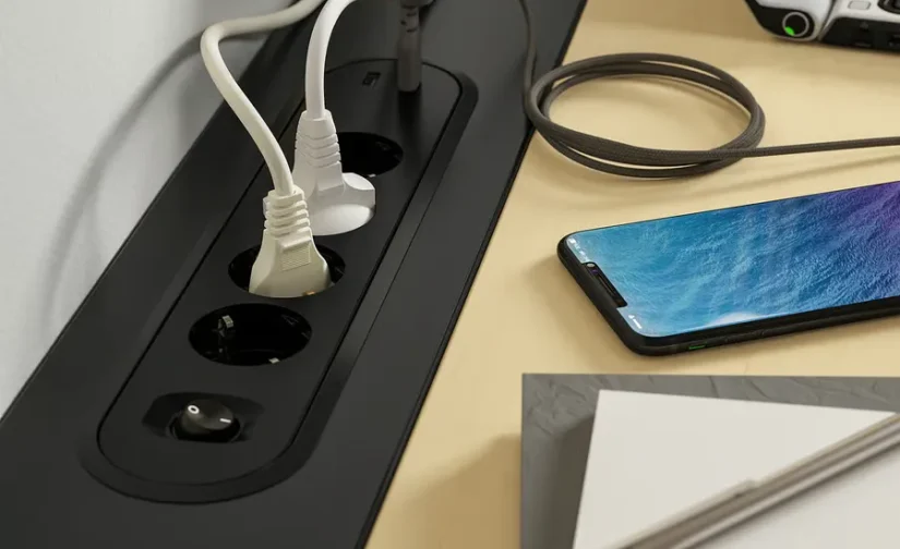 نشیمن/استند رومیزی روکش برقی توس/مشکی سایز ۱۲۰x۸۰ ایکیا مدل MITTZON