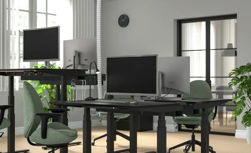 میز با قابلیت تنظیم ارتفاع برقی مشکی سایز 120*80 ایکیا مدل MITTZON