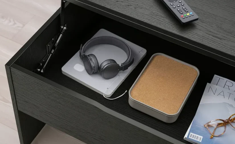 میز قهوه قابل تنظیم مشکی سایز ۹۰ ایکیا مدل ÖSTAVALL