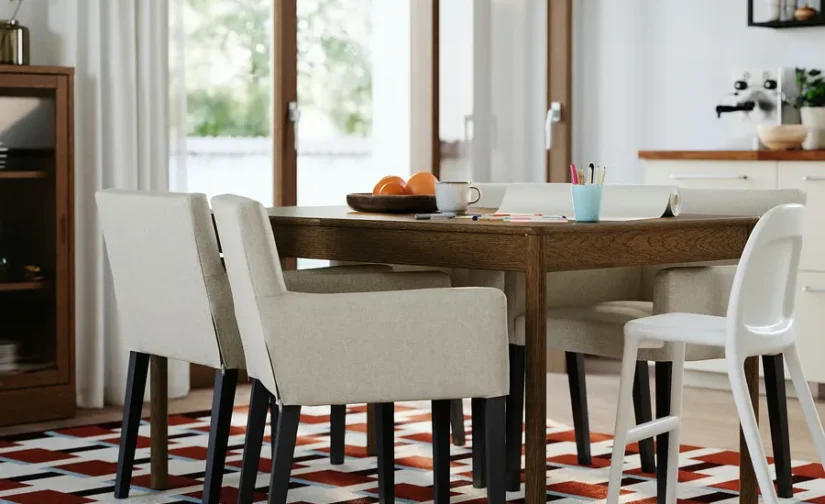 میز و ۴ صندلی روکش بلوط قهوهای/مشکی بژ سایز ۱۴۰/۱۹۶x۸۵ ایکیا مدل TONSTAD / MÅRENÄS