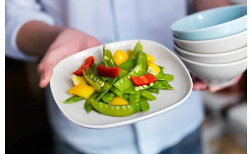 سرویس ۱۸ پارچه سفید ایکیا مدل VÄRDERA