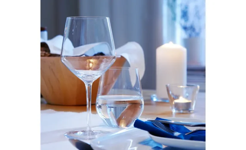 سرویس ۱۸ پارچه سفید ایکیا مدل VÄRDERA