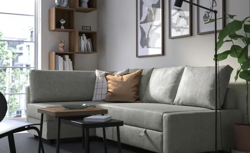 مبل راحتی گوشه‌ای با فضای ذخیره‌سازی خاکستری روشن Faringe ایکیا مدل FRIHETEN / KLAGSHAMN