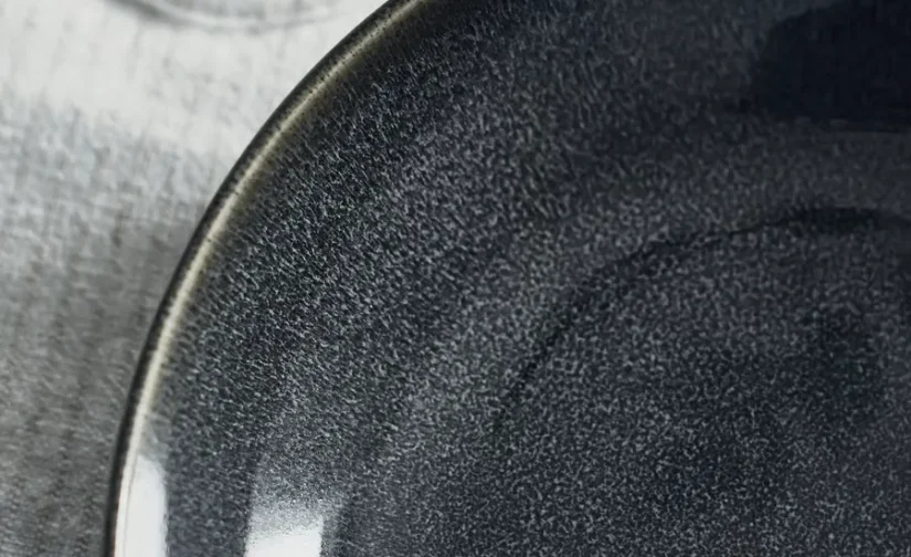 بشقاب گود خاکستری تیره ۲۱ سانتی‌متری ایکیا مدل GLADELIG