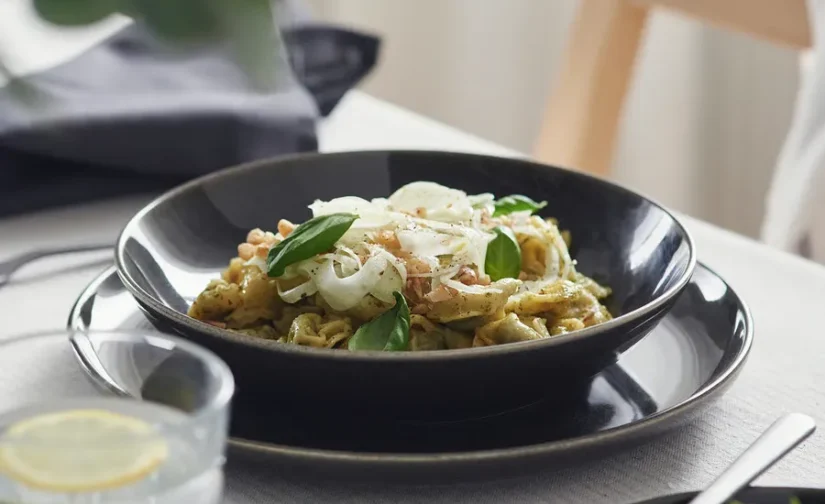 بشقاب گود خاکستری تیره ۲۱ سانتی‌متری ایکیا مدل GLADELIG