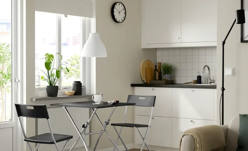 میز تاشو مشکی سایز ۶۷x۶۷ ایکیا مدل GUNDE