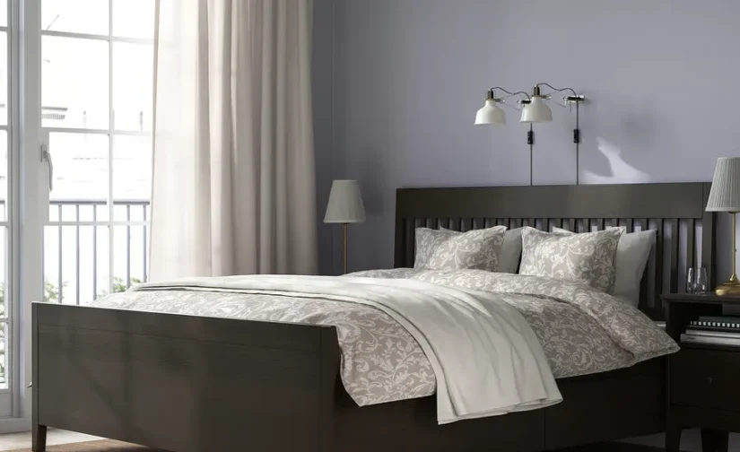 قاب تخت خواب با فضای ذخیرهسازی رنگآمیزی قهوهای تیره سایز۱۸۰x۲۰۰ ایکیا مدل IDANÄS