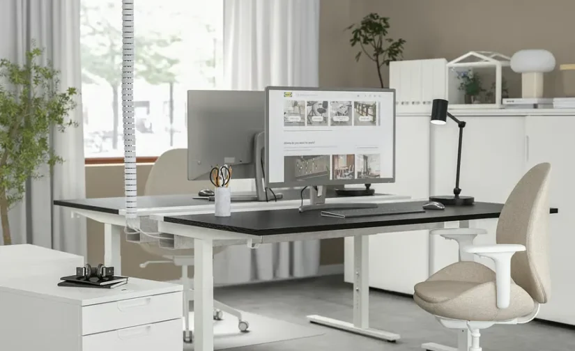 میز تحریر روکش خاکستری لکهدار مشکی سفید سایز ۱۶۰x۸۰ ایکیا مدل MITTZON