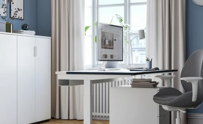 میز تحریر روکش خاکستری لکهدار مشکی سفید سایز ۱۶۰x۸۰ ایکیا مدل MITTZON