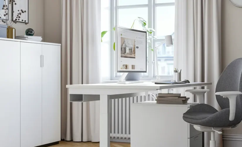 میز تحریر سفید سایز ۱۶۰x۸۰ ایکیا مدل MITTZON