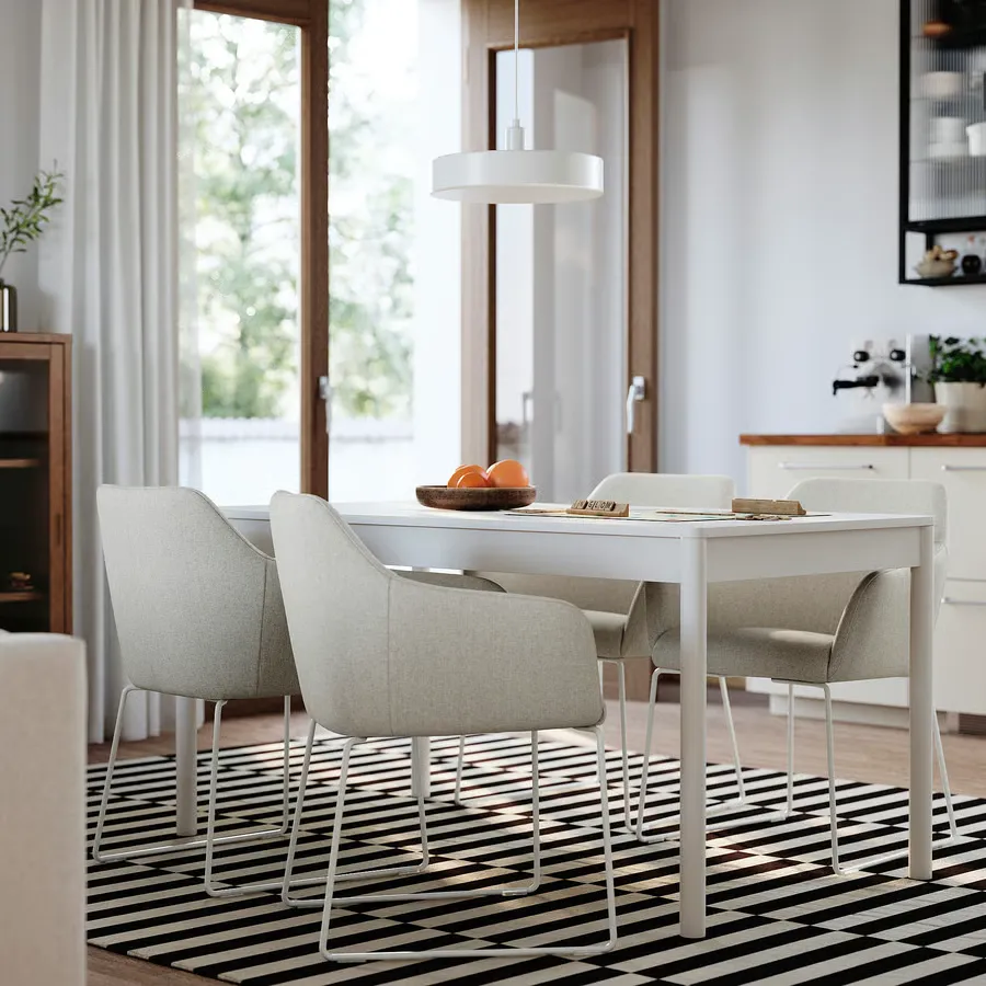 میز و ۴ صندلی سفید صدفی/سفید بژ سوخته سایز ۱۵۰x۸۰ ایکیا مدل TONSTAD / TOSSBERG