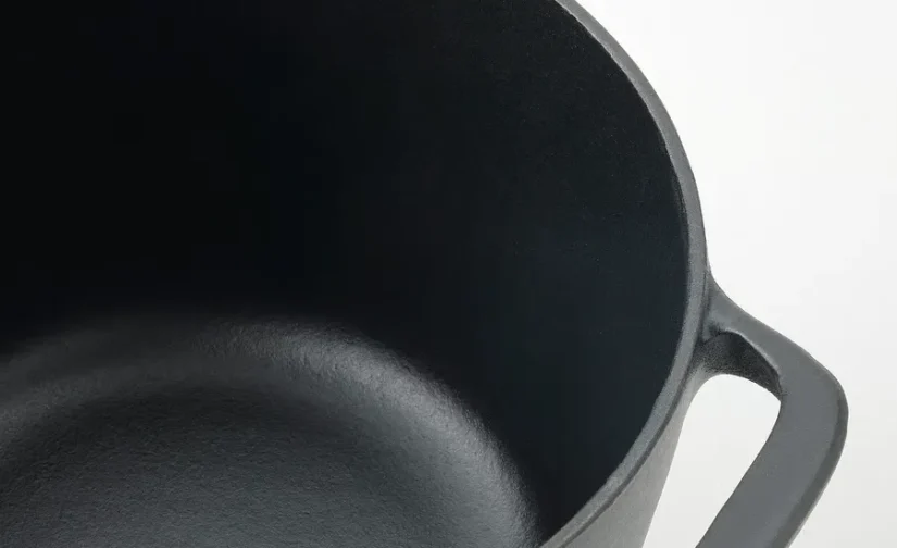 قابلمه با درب چدن لعاب‌دار مات/مشکی ۳ لیتری ایکیا مدل VARDAGEN