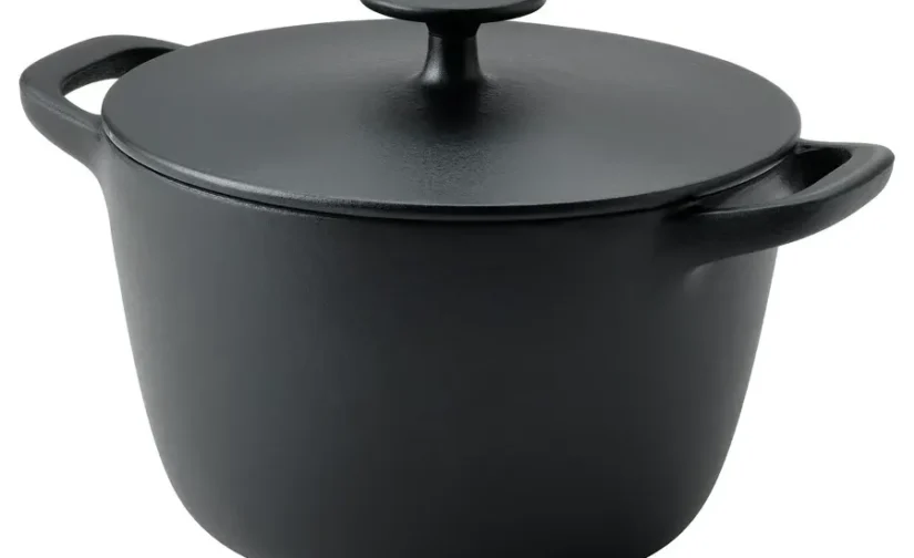 قابلمه با درب چدن لعاب‌دار مات/مشکی ۳ لیتری ایکیا مدل VARDAGEN