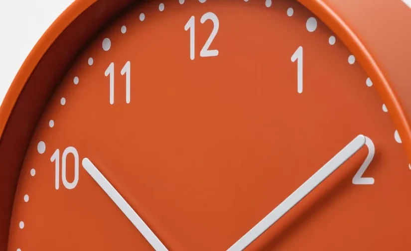 ساعت دیواری نارنجی سایز ۳۸ سانتی‌متر ایکیا مدل BONDIS