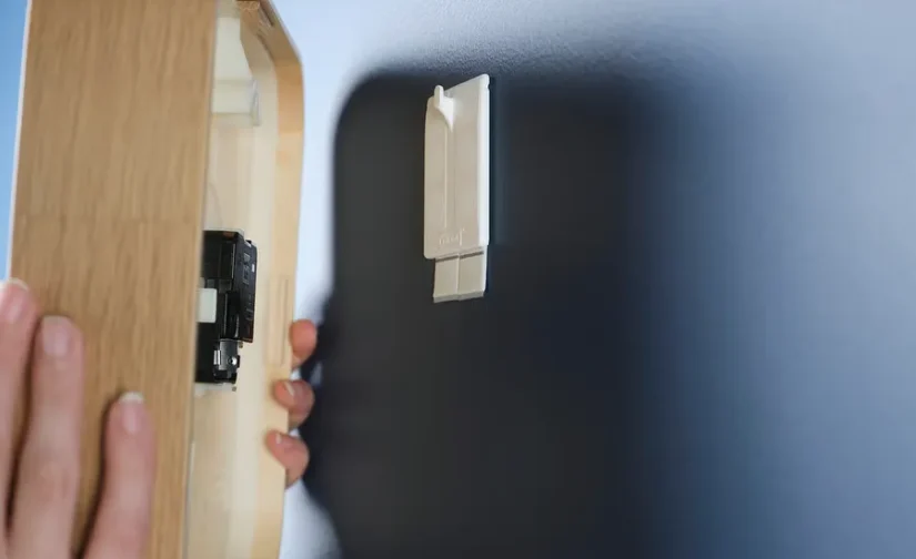 ساعت دیواری نارنجی سایز ۳۸ سانتی‌متر ایکیا مدل BONDIS