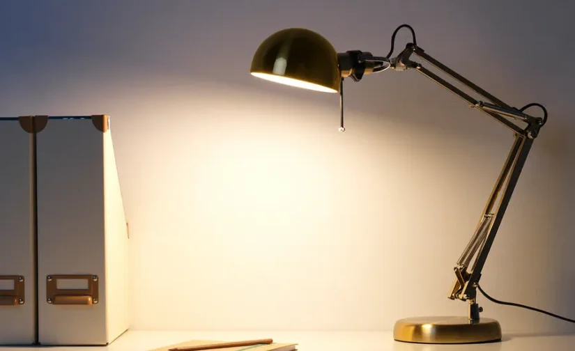 چراغ کار رنگ برنجی ایکیا مدل FORSÅ