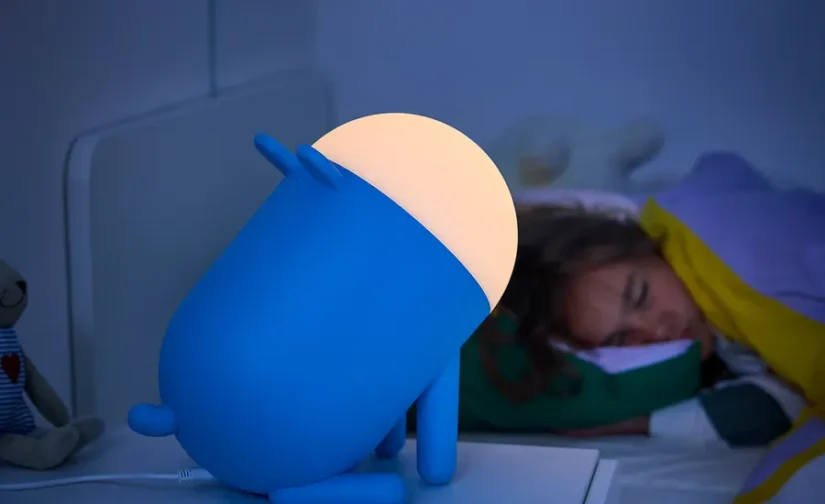 چراغ رومیزی کودک LED قابل تنظیم نور/آبی سگی ایکیا مدل GREJSIMOJS