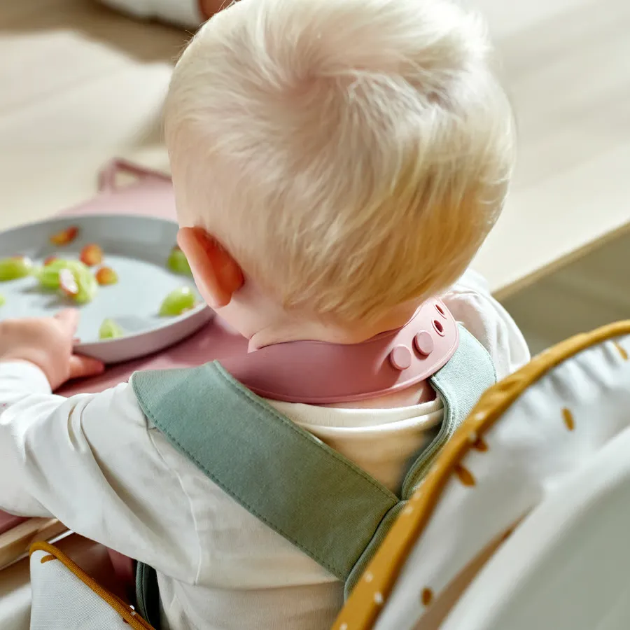 پیشبند نوزاد صورتی کمرنگ ایکیا مدل GULDVÄVARE