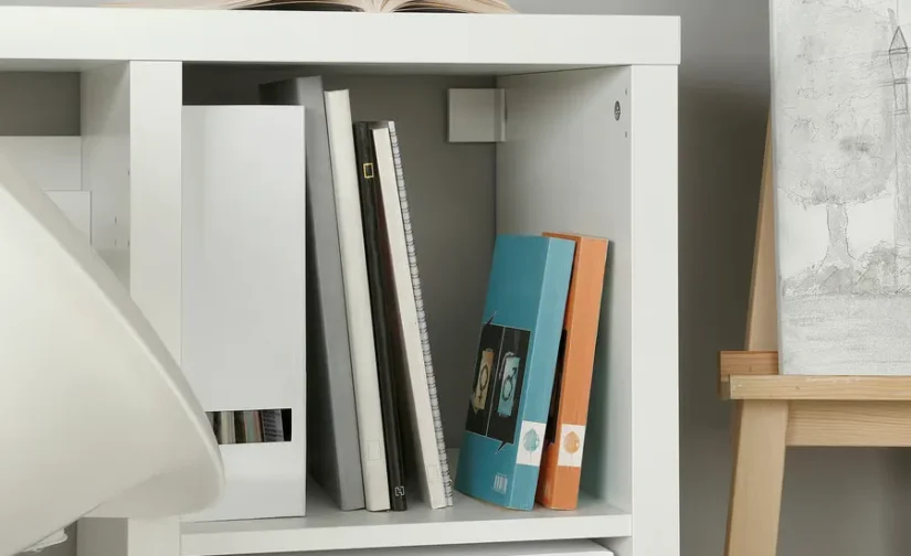 میز و صندلی سفید ایکیا مدل KALLAX / LOBERGET