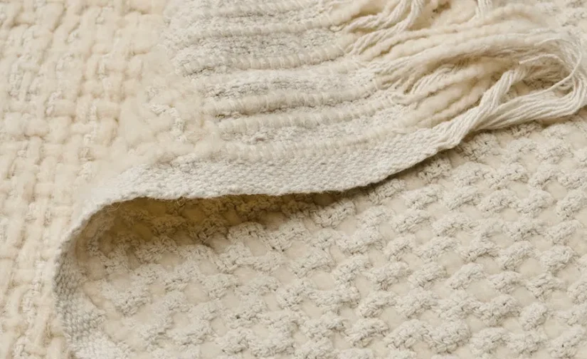 شال مبل شیری رنگ ایکیا مدل LAPPTÅG