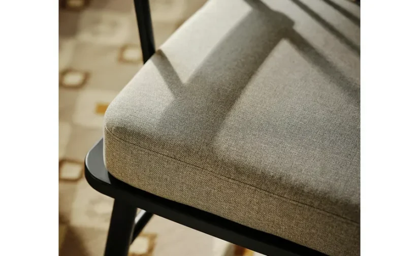 صندلی راحتی مشکی/تیبلبی بژ/خاکستری ایکیا مدل PERSBOL