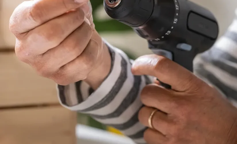 پیچگوشتی/دریل لیتیوم-یون ۱۲ ولت ایکیا مدل TRIXIG