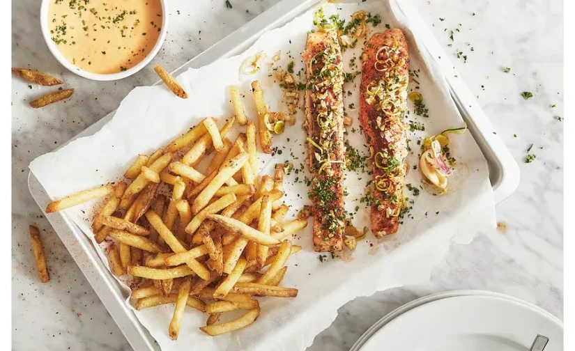 قالب پخت نقره‌ای رنگ سایز ۳۸x۲۶ ایکیا مدل VARDAGEN